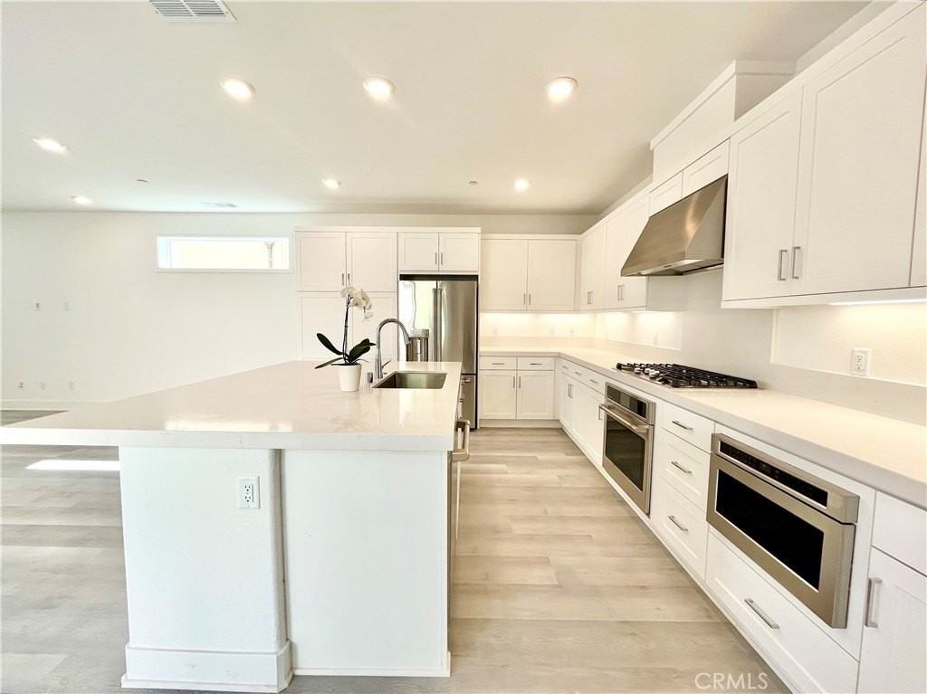 27318 Great Divide Ln - Photo 4 of 28