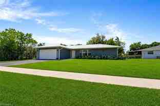 2250 Poinciana St - Photo 1 of 1
