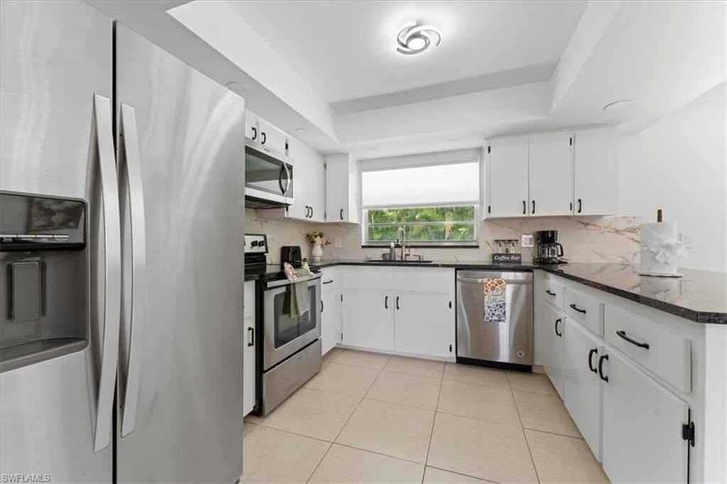 2250 Poinciana St - Photo 7 of 22