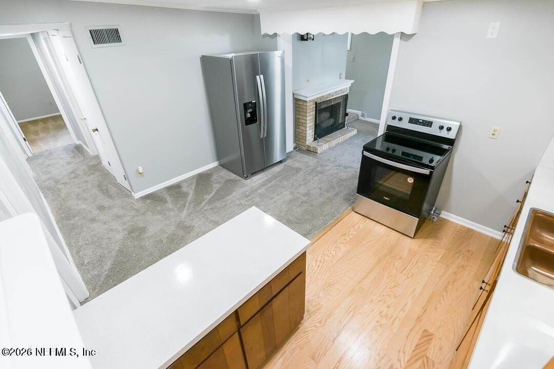 284 E 47th St - Photo 7 of 20