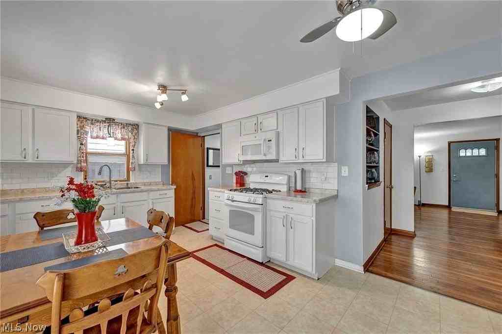 9309 Garfield Blvd #1 - Photo 3 of 19