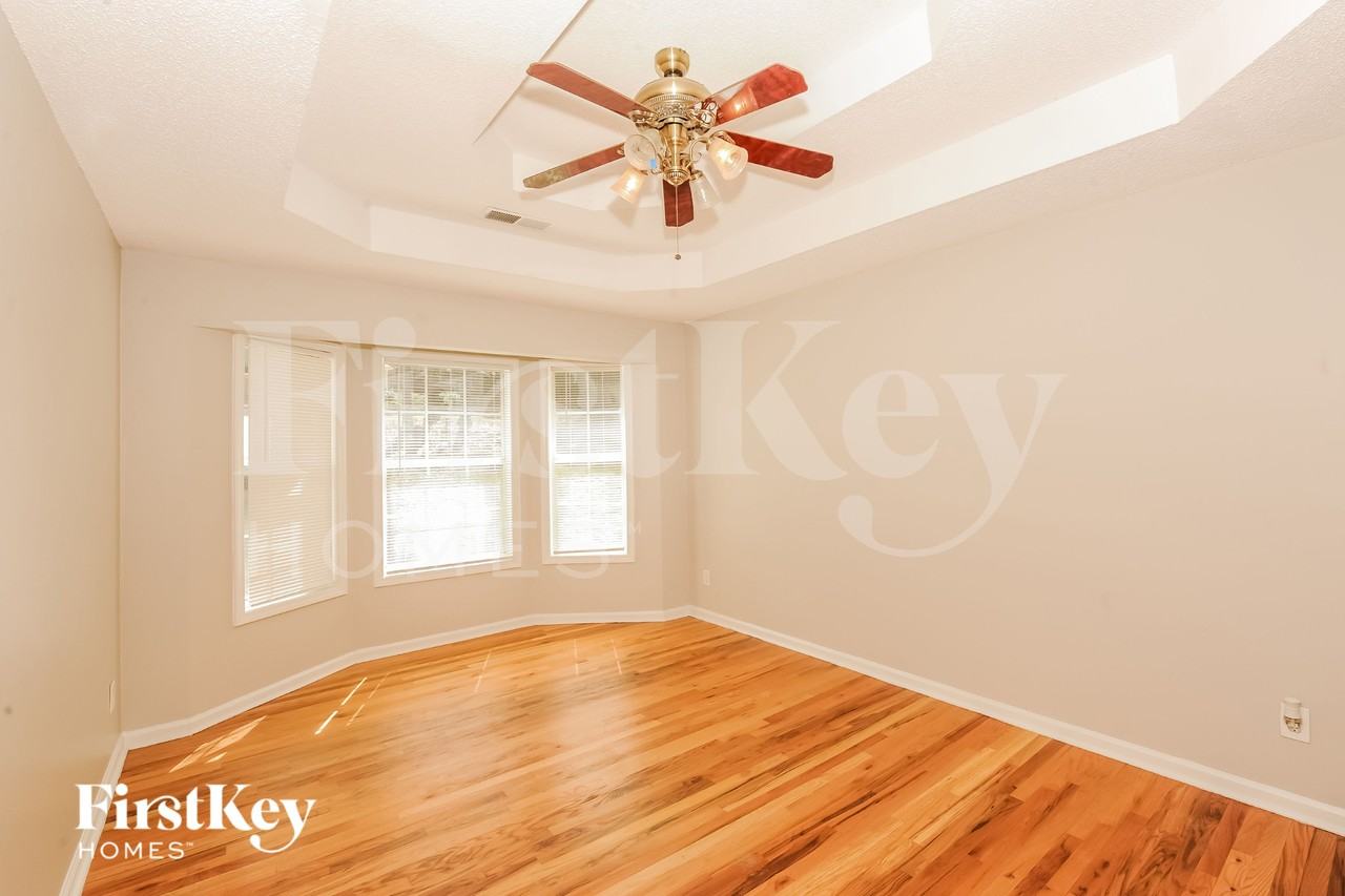 382 Scenic Ln - Photo 7 of 15