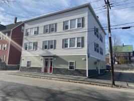 featured image of 135 2nd St #1S