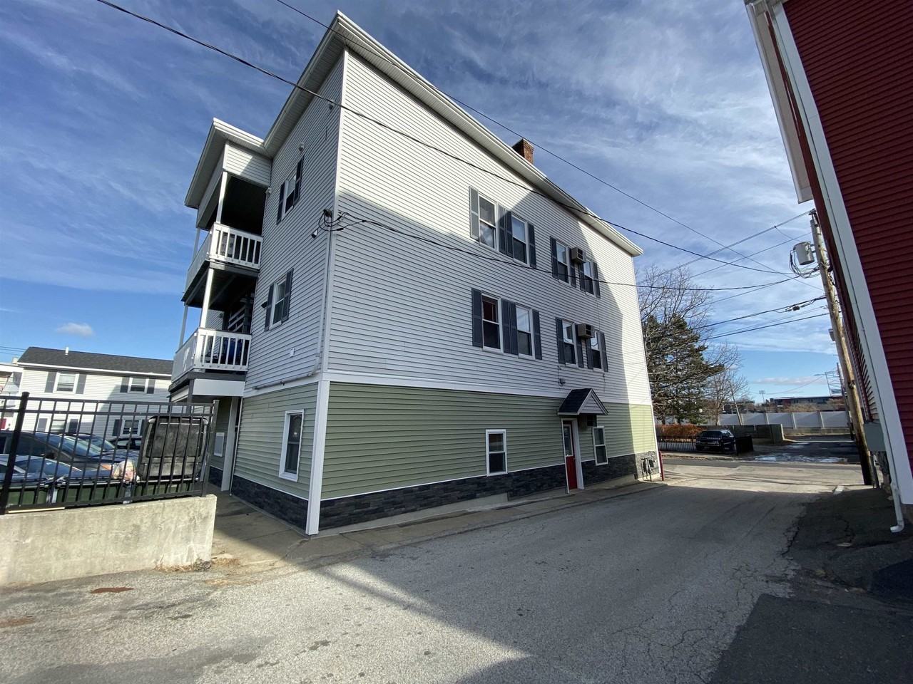 135 2nd St #1S - Photo 6 of 38