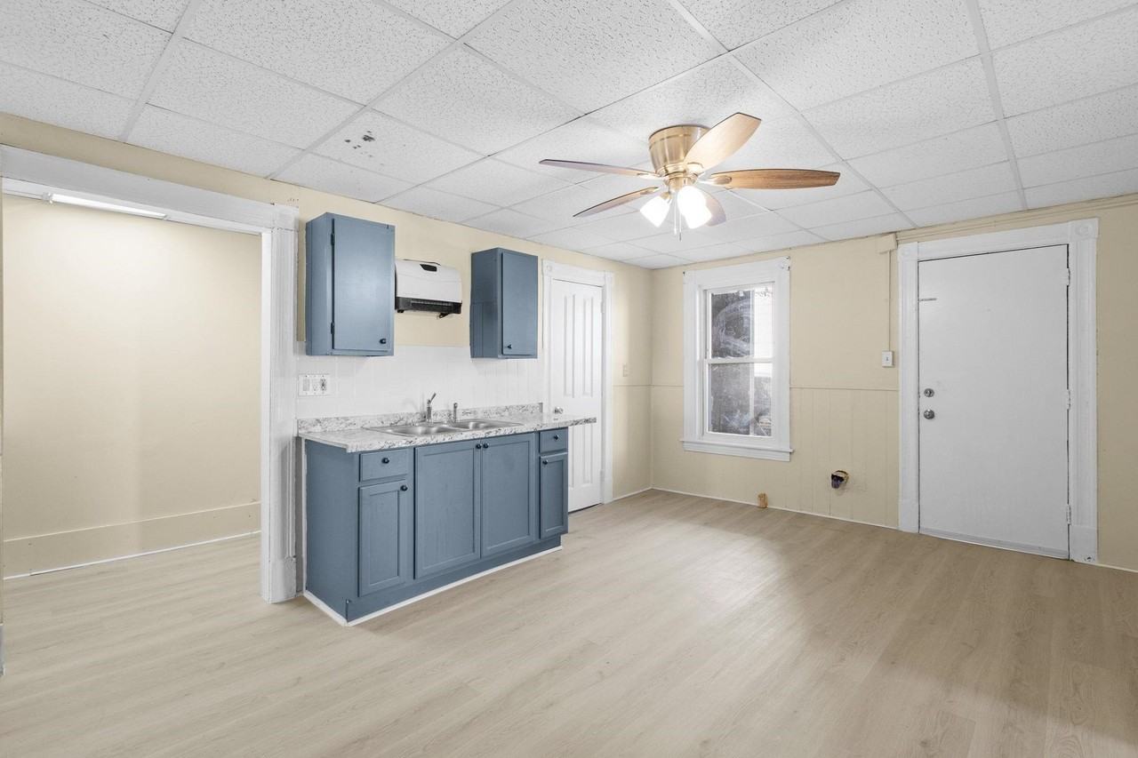 101 Putnam St - Photo 4 of 9