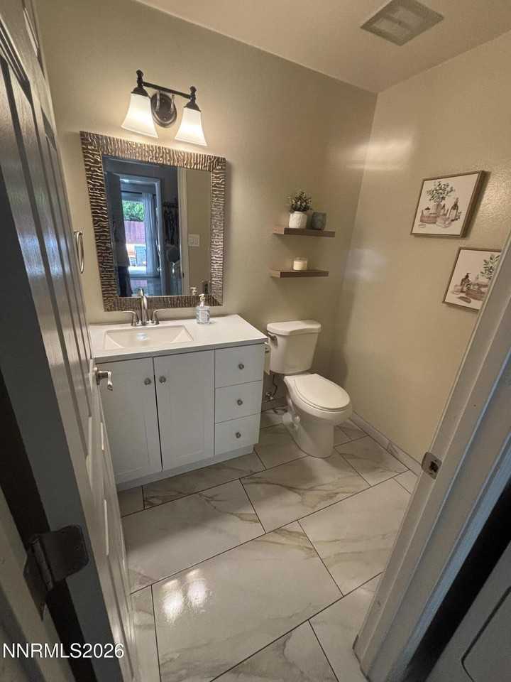 1667 London Cir - Photo 5 of 6