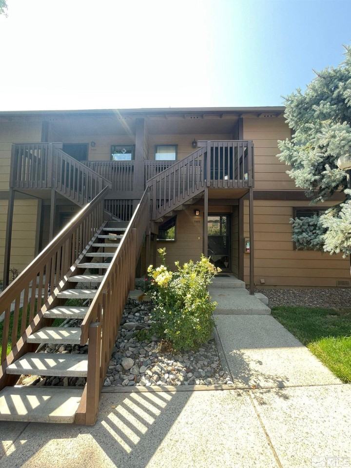 2989 Tierra Verde E - Photo 2 of 9