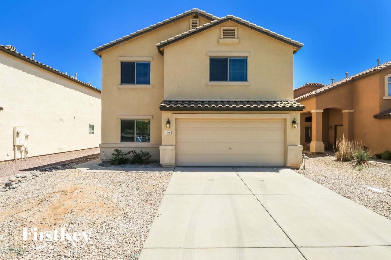 313 W Hereford Dr