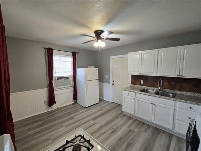 100 3rd St - Photo 5 of 8