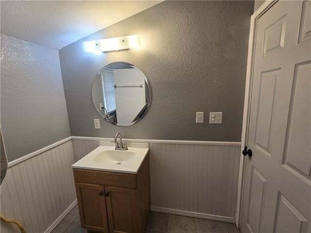 100 3rd St - Photo 6 of 8