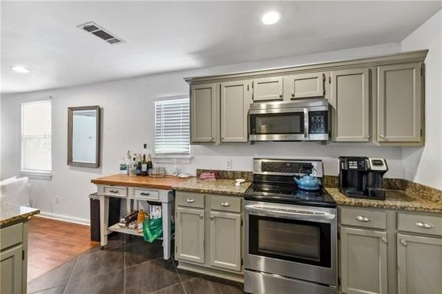 4843 Coliseum St - Photo 7 of 18