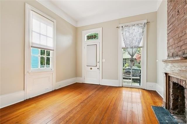 4518 Laurel St - Photo 3 of 14