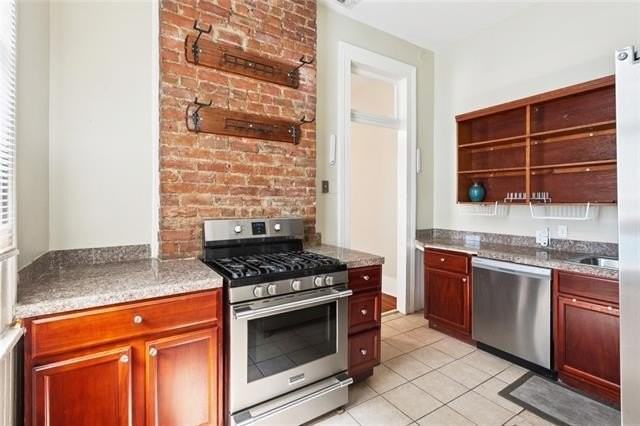 4518 Laurel St - Photo 7 of 14