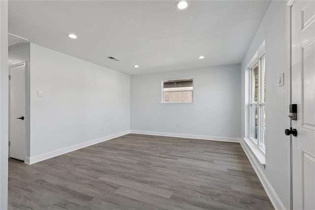 1608 Redwood Dr - Photo 4 of 17