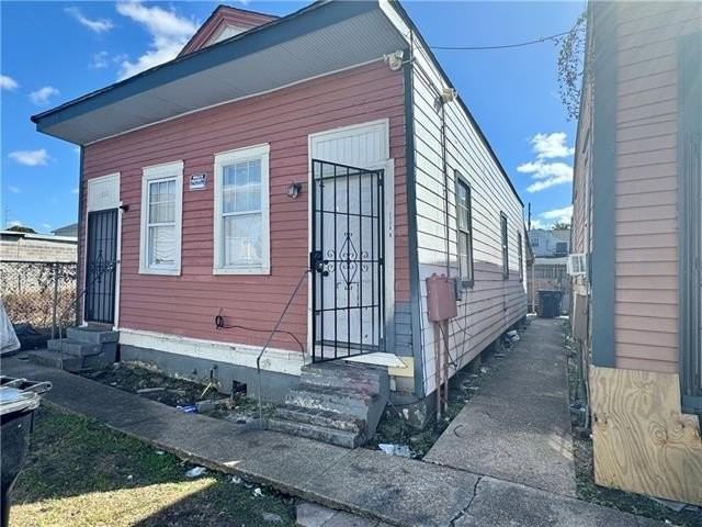 2124 Rev John Raphael Jr Way #B - Photo 2 of 8