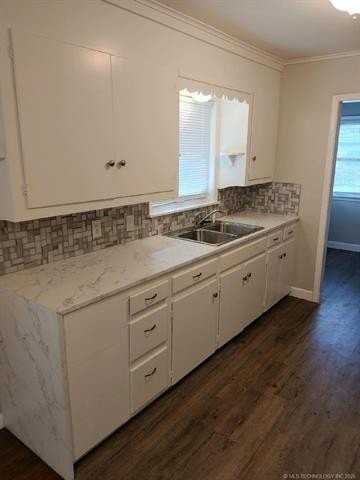 5250 S Saint Louis Ave - Photo 6 of 16