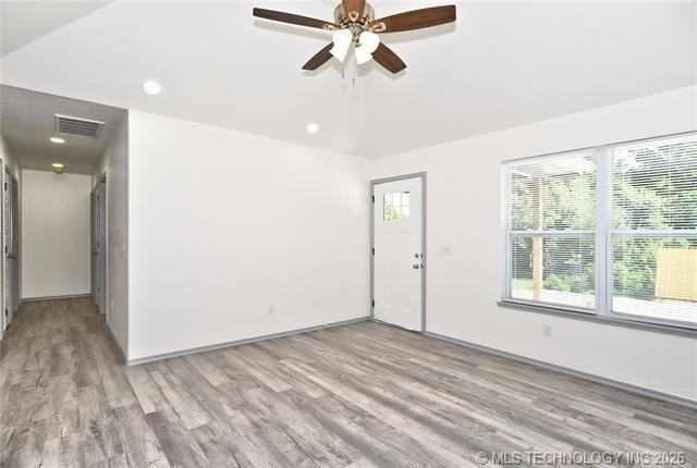 1013 S Water St #B - Photo 4 of 19