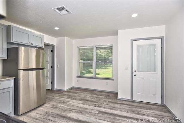 1013 S Water St #B - Photo 6 of 19