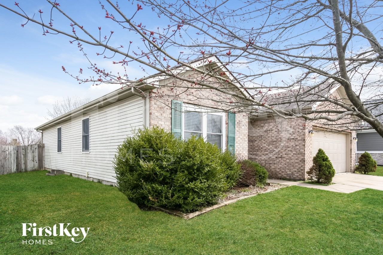 221 Westridge Blvd - Photo 3 of 16