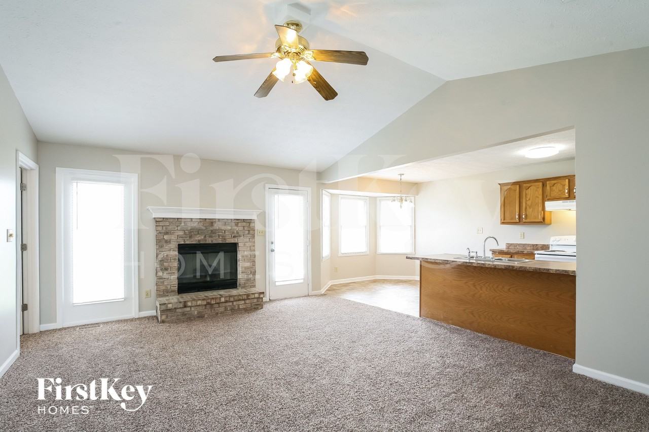 221 Westridge Blvd - Photo 5 of 16