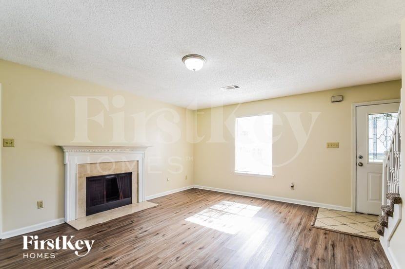 1579 Belle Trees Dr - Photo 3 of 16