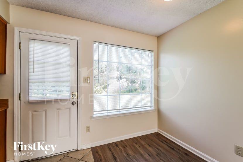 1579 Belle Trees Dr - Photo 5 of 16