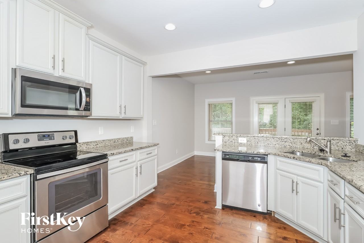 101 Village Park Dr - Photo 6 of 15