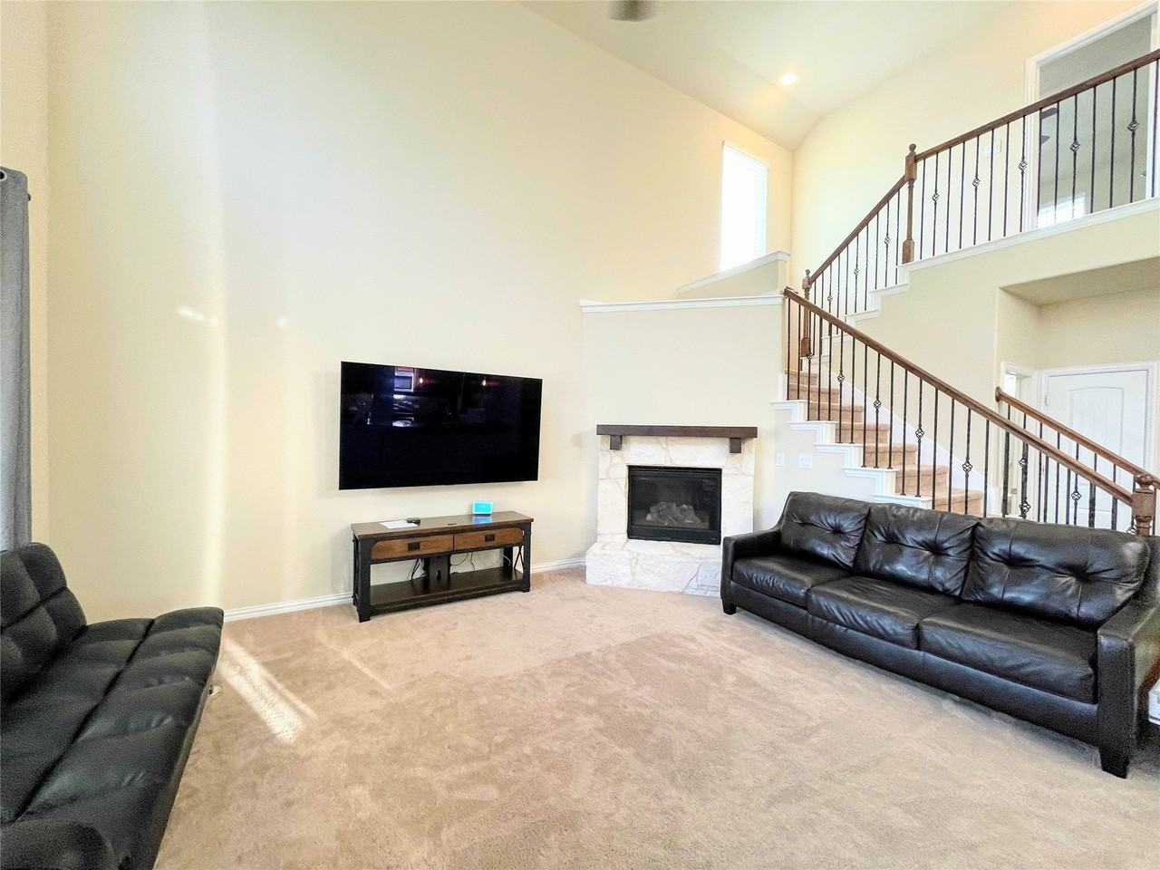 11513 Morrow Ln - Photo 6 of 39