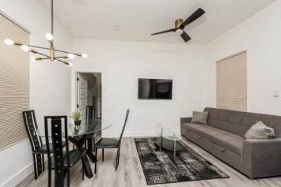 2216 Dyson St - Photo 6 of 13