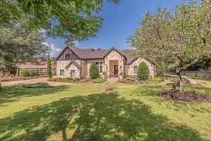 featured image of 1413 Post Oak Pl