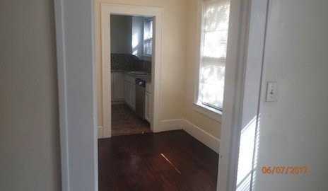 5925 Worth St - Photo 5 of 10