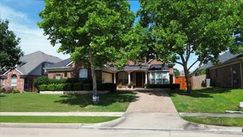 featured image of 6814 Indian Meadow Ct