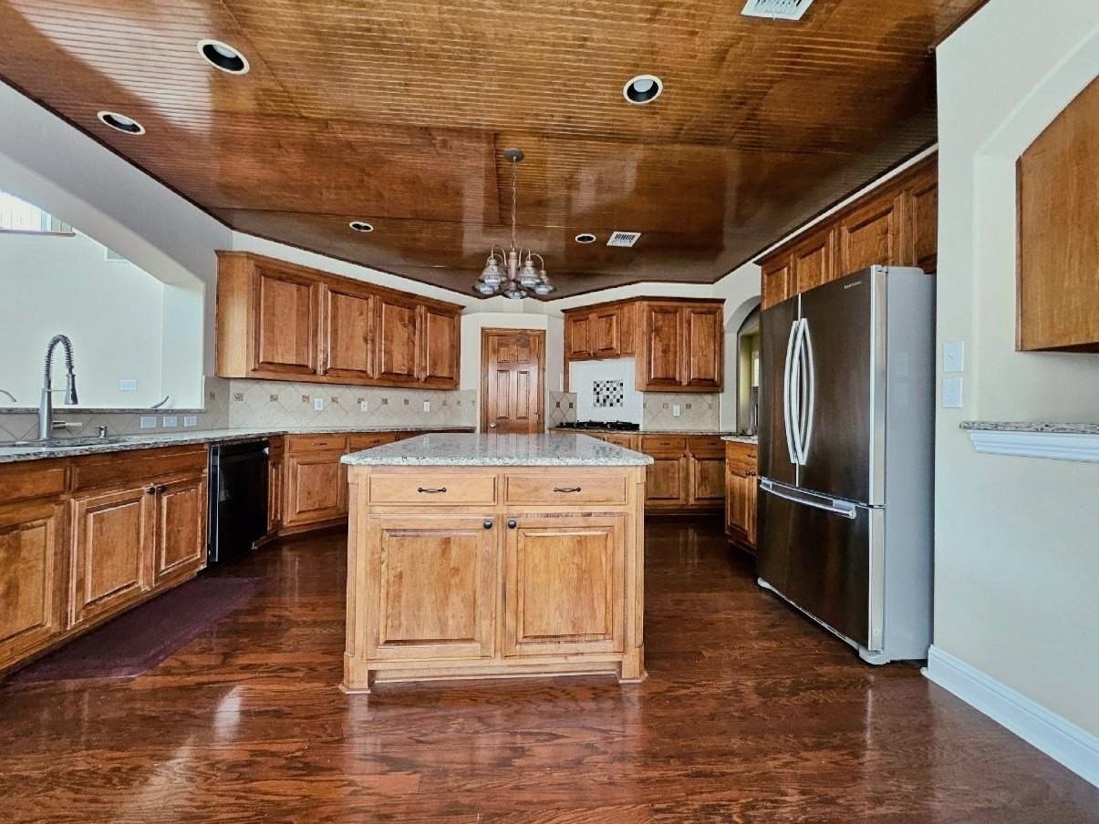6814 Indian Meadow Ct - Photo 6 of 24