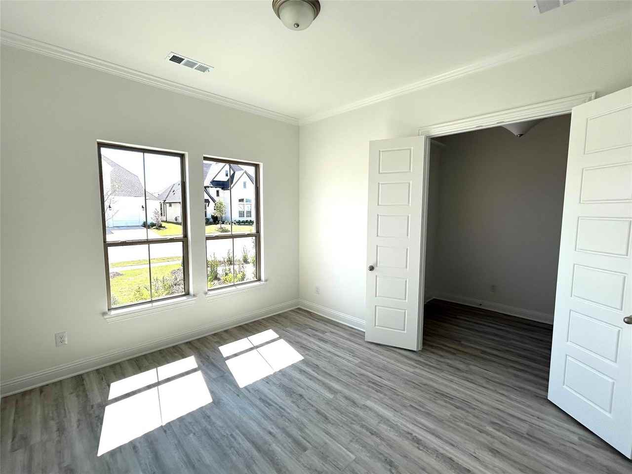 614 Morning Light Ln - Photo 3 of 27