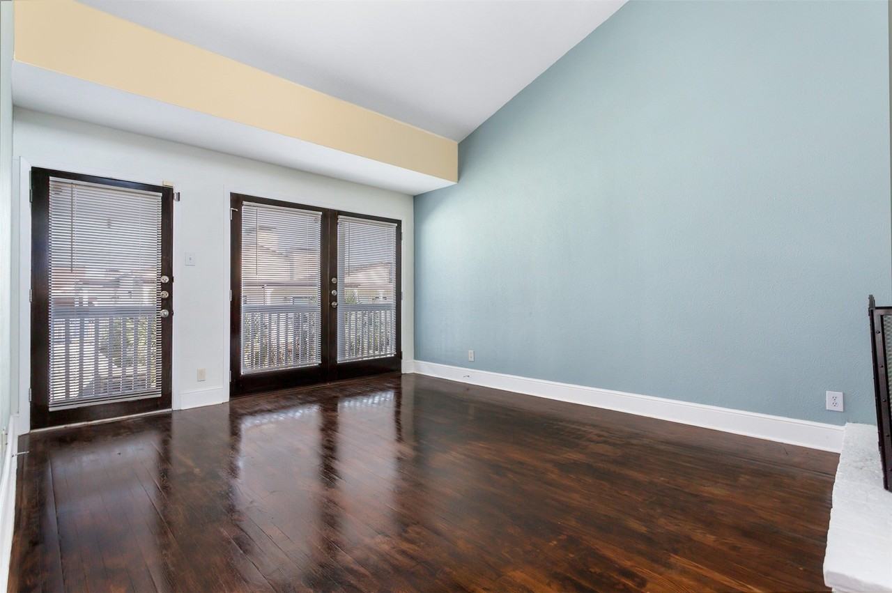 5904 Sandhurst Ln #246 - Photo 4 of 27