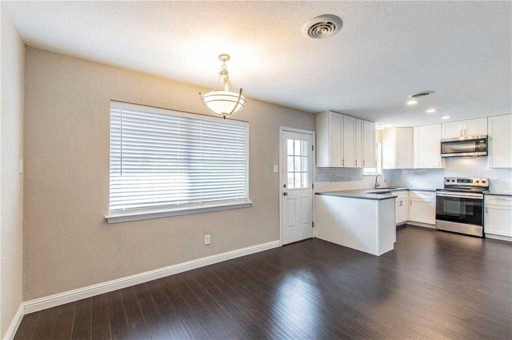 8556 Westfield Dr - Photo 6 of 21