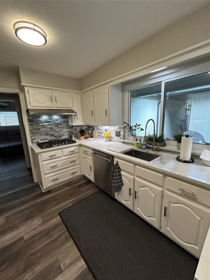 6014 Daven Oaks Dr - Photo 7 of 28