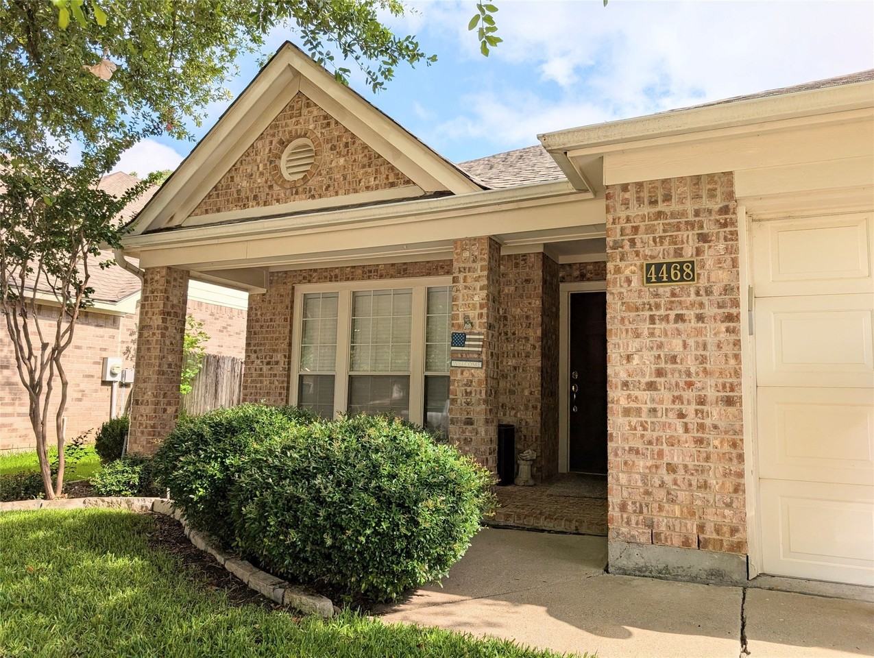 4468 Fountain Ridge Dr - Photo 2 of 23