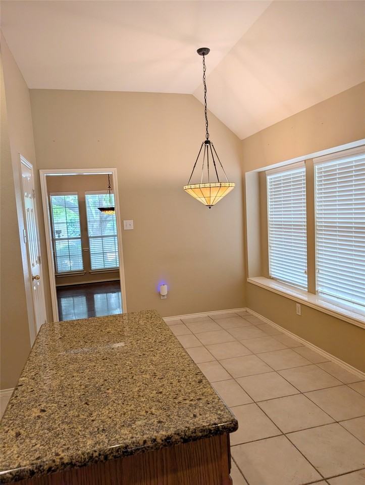 4468 Fountain Ridge Dr - Photo 6 of 23