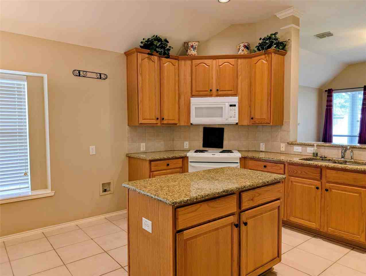 4468 Fountain Ridge Dr - Photo 7 of 23