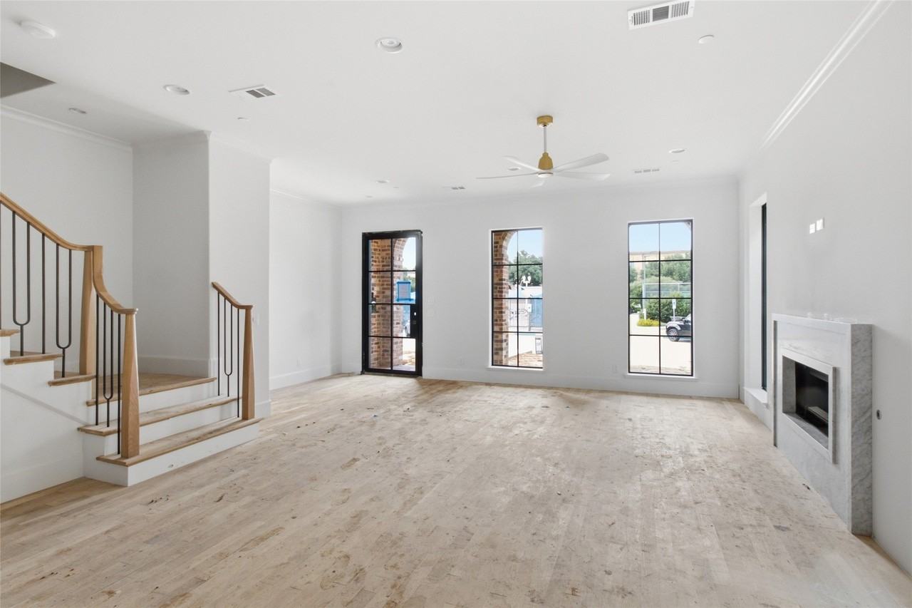 3511 Westminster Ave - Photo 3 of 7