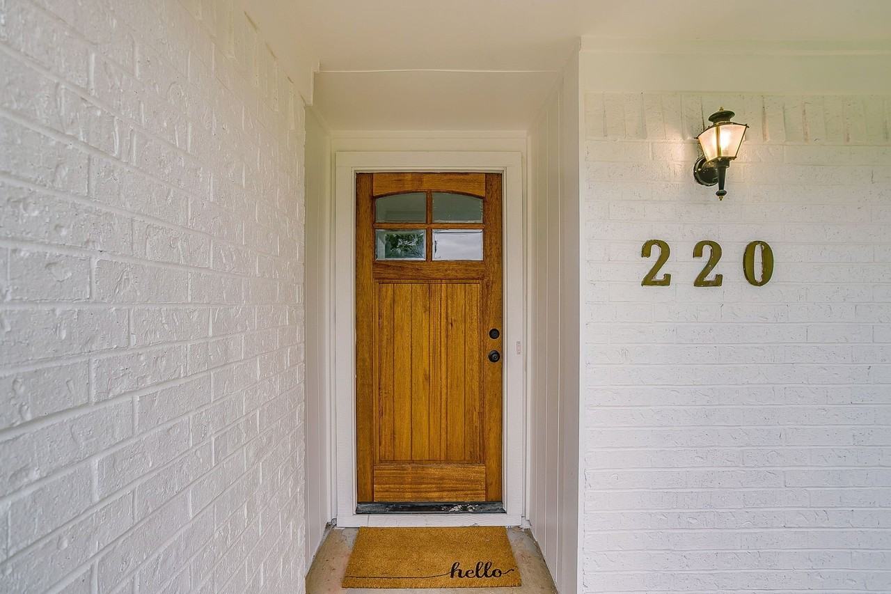 220 Rolling Hills Dr - Photo 5 of 40