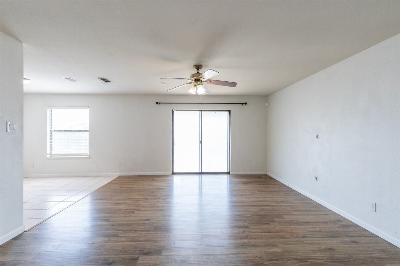11 Woodcock Cir - Photo 5 of 24