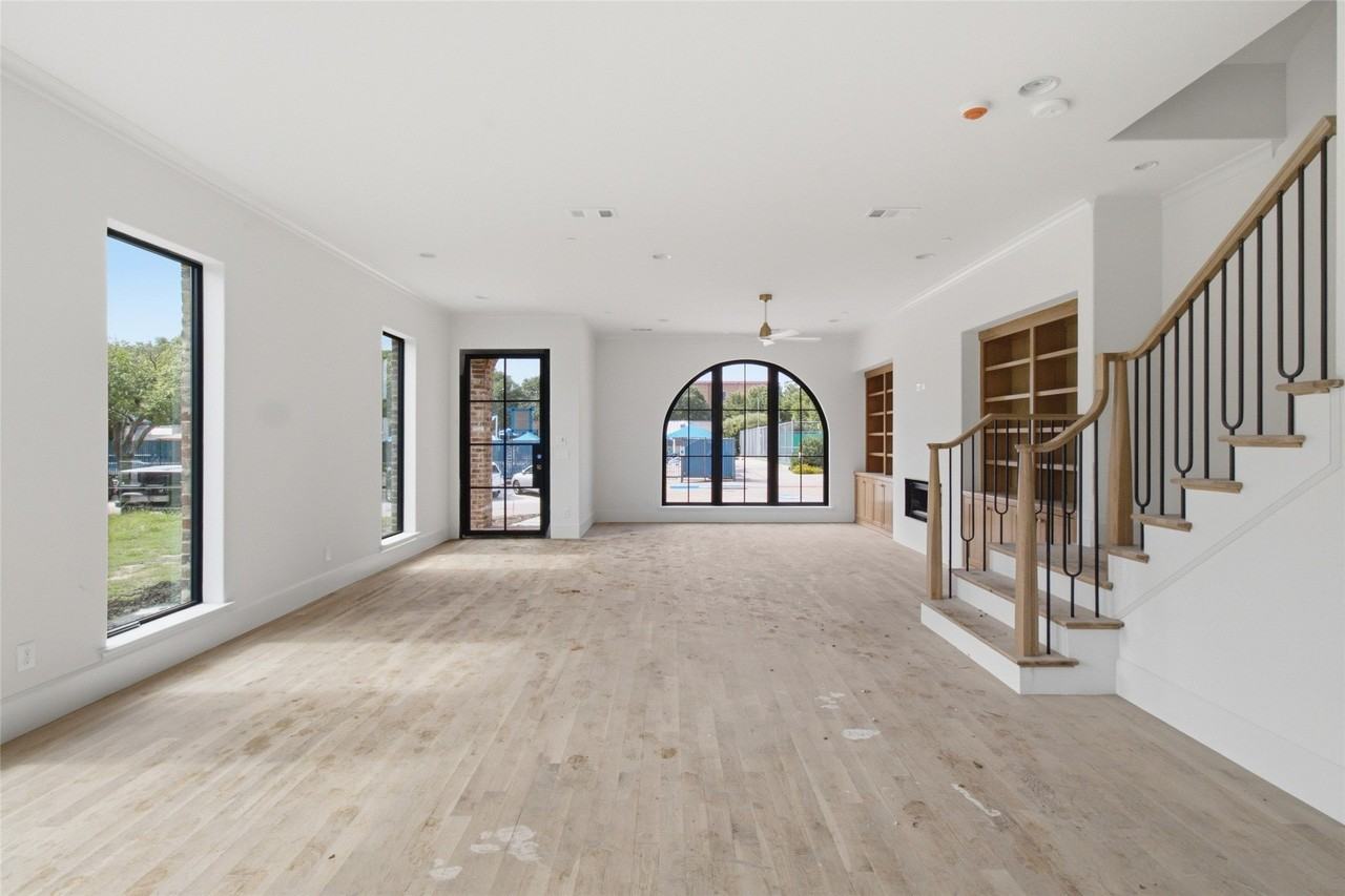 3513 Westminster Ave - Photo 4 of 12