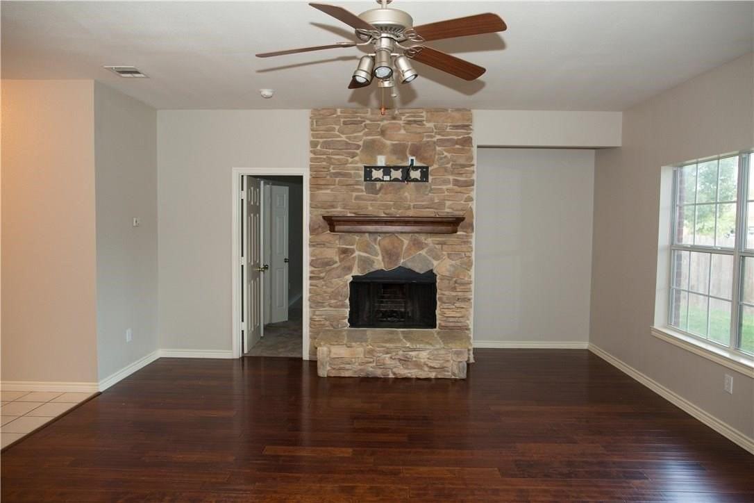 2410 S Forest Hls - Photo 4 of 28