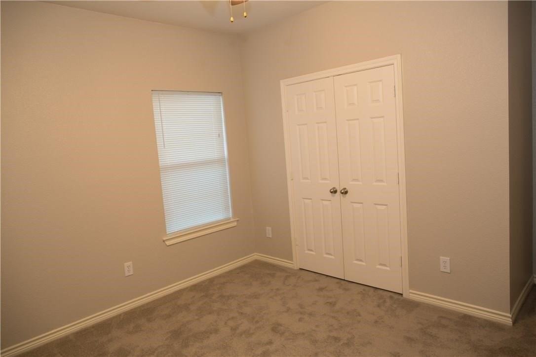 2410 S Forest Hls - Photo 6 of 28