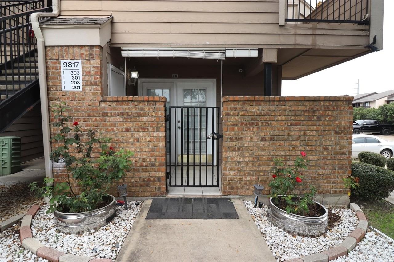 9817 Walnut St #103 - Photo 2 of 9