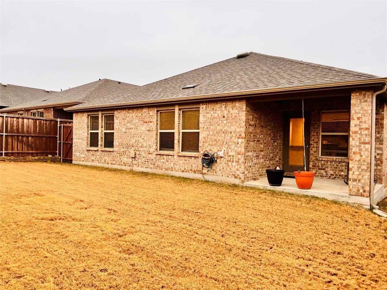 1304 Johnson Dr - Photo 3 of 15