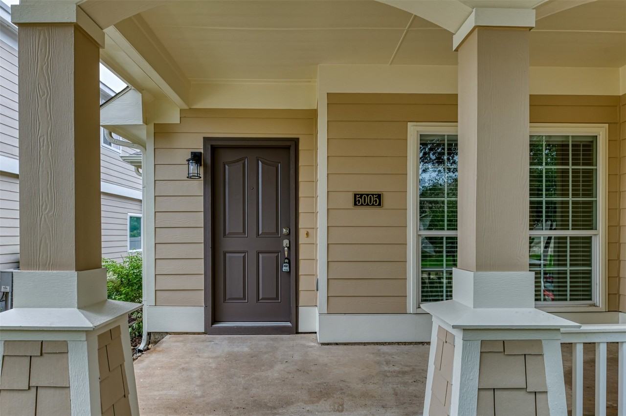 5005 Cassidy Ln - Photo 5 of 27