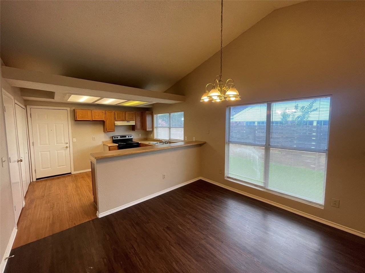 7614 Cousteau Dr - Photo 5 of 20
